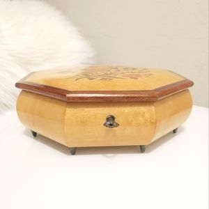 Vintage Octagon Music Box Santa Lucia